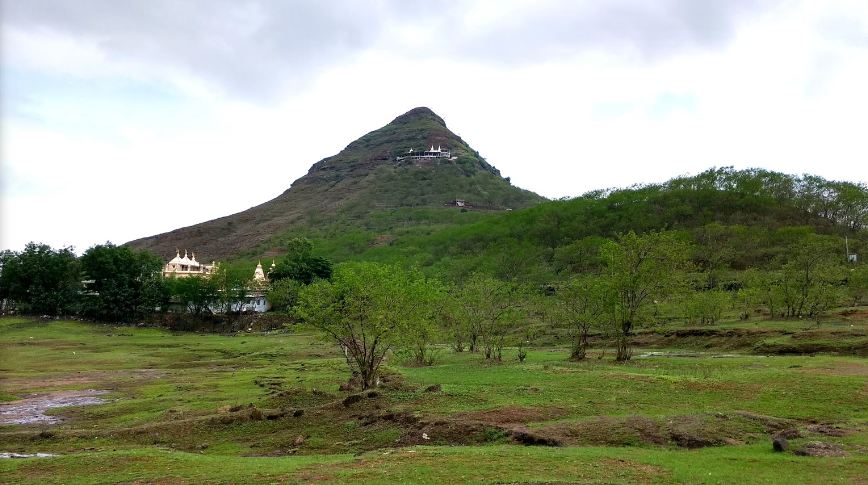 Shri Digamber Jain Siddha Kshetra Gajpantha, Dindori Road, Mhasrul Gaon, District. – Nashik (Maharashtra) image 2
