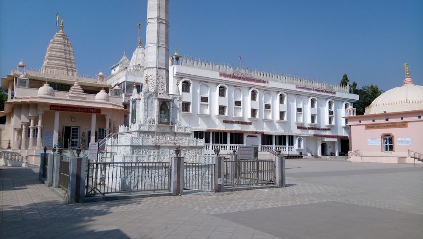Bhagwan Shri Shantinath Kund Kund Digamber Jain Parmagam Mandir, Deolali, District - Nashik (Maharashtra) image 2