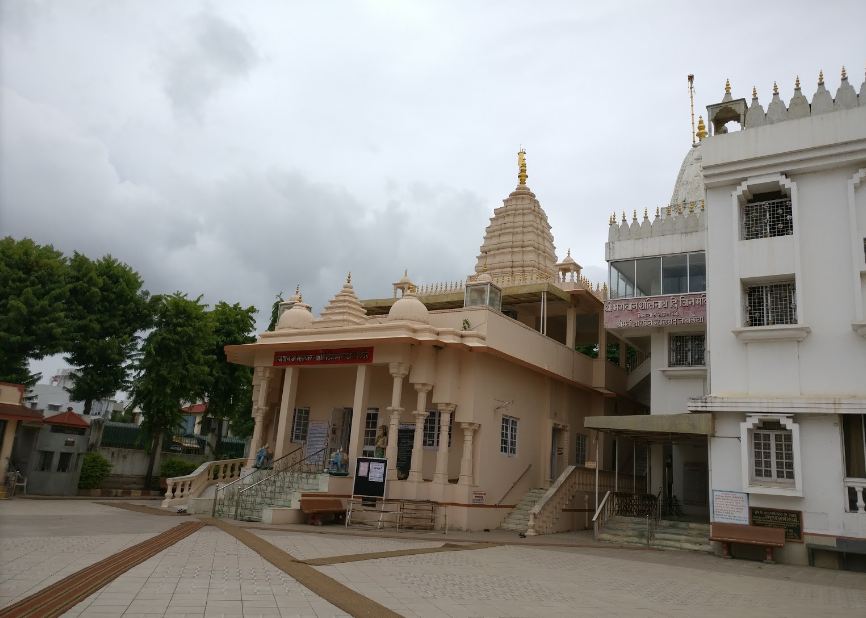 Bhagwan Shri Shantinath Kund Kund Digamber Jain Parmagam Mandir, Deolali, District - Nashik (Maharashtra) image 5