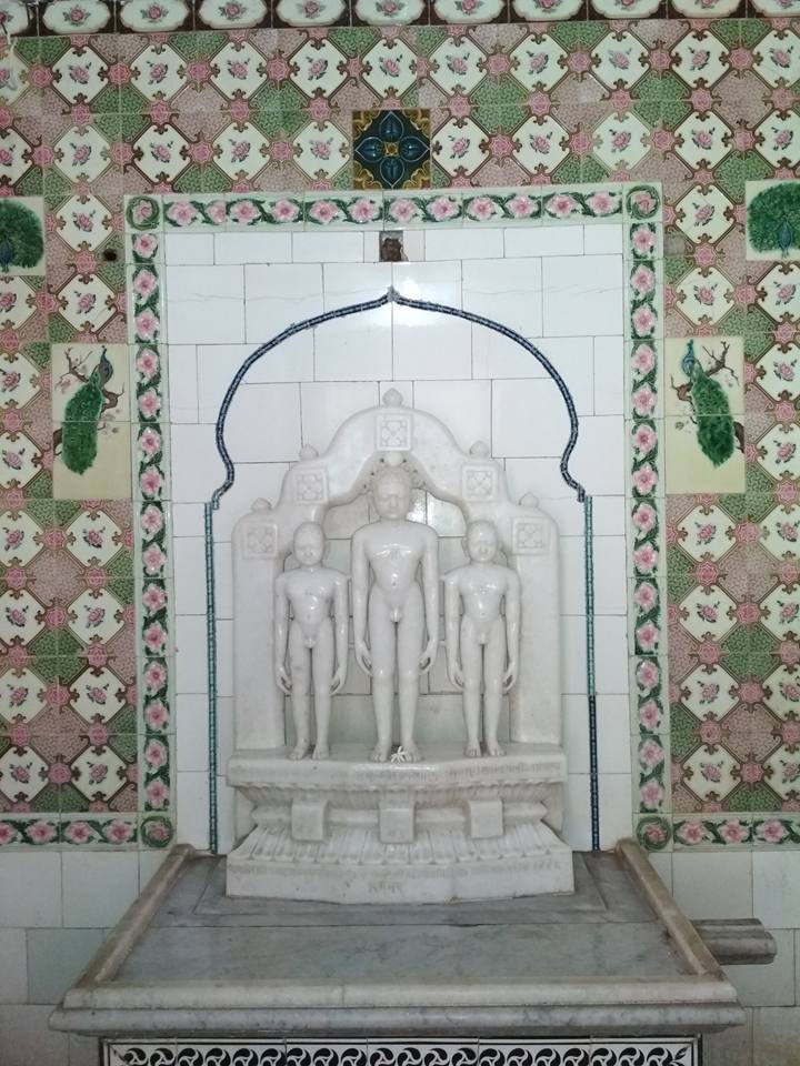 Bhagwan Shri 1008 Neminath Digamber Jain  Mandir, Shahupuri, Kolhapur (Mahrashtra) image 3