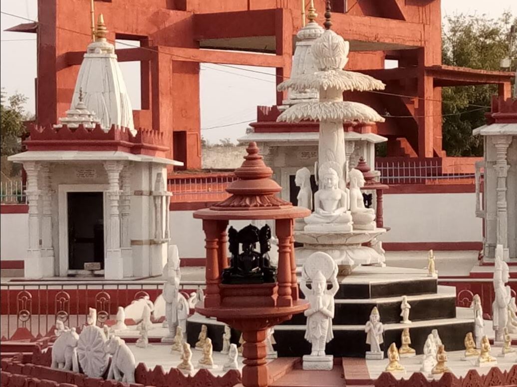 Shri Parshvnath Digamber Jain Mandir, Bedhiya,  District-Panchmahal (Gujarat) image 13