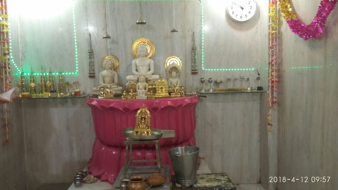Shri 1008 Adinath Digamber Jain Mandir, Tembhurni, District-Solapur (Mahrashtra) image 3