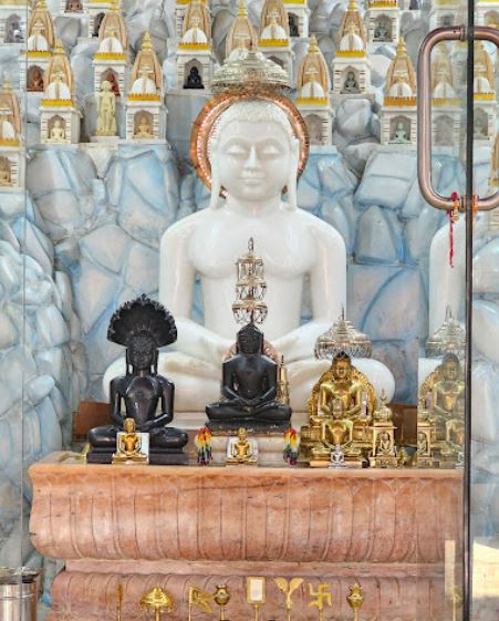 Shri Ashtapad Tirth, Shri Adinath Digamber Jain Mandir, Yavat, District - Pune (Maharashtra) image 3