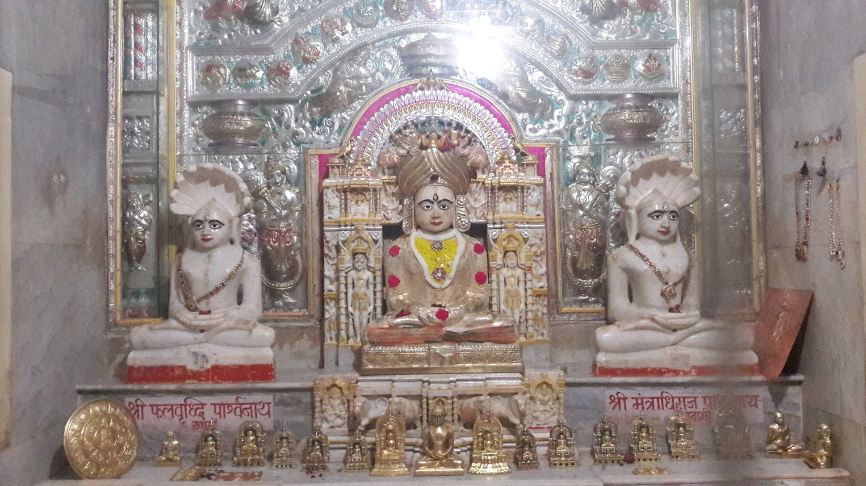 Shri Sambhavnath Jain Derasar, Nalegaon, Ahmednagar (Maharashtra) image 2