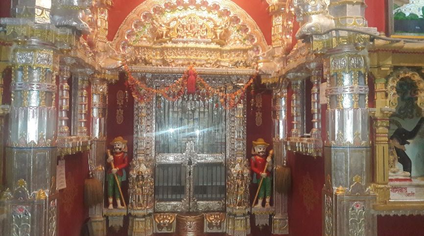Shri Sambhavnath Jain Derasar, Nalegaon, Ahmednagar (Maharashtra) image 4