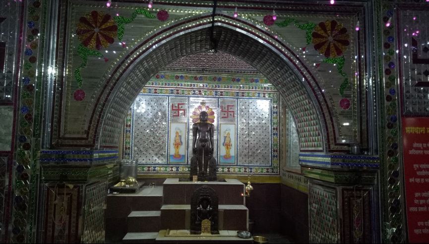 Shri Brahmnath Puratan Digamber Jain  Mandir, Kunjvan, Udgaon, District-Kolhapur (Mahrashtra) image 15