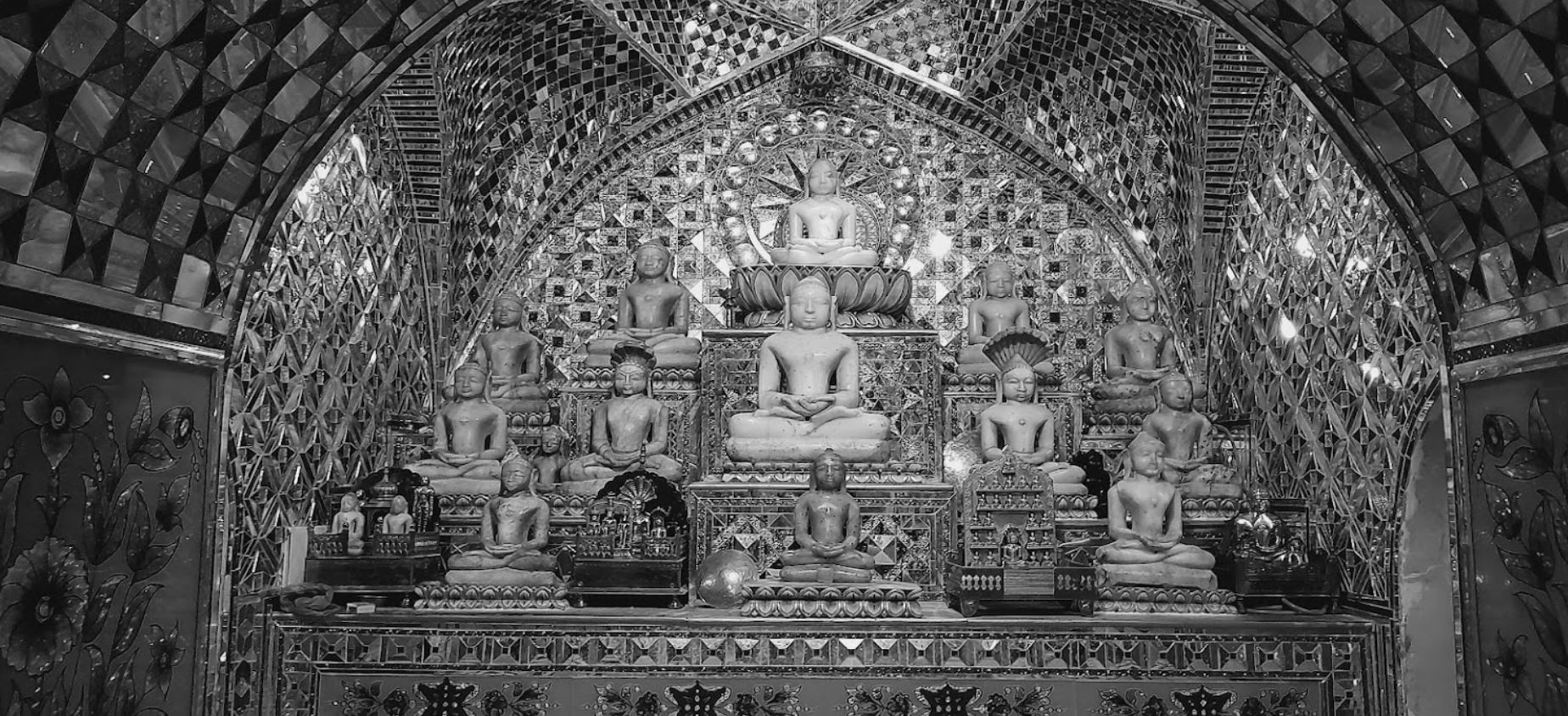 Shri 1008 Adinath and Parshvnath Digambar Jain Atishay Kshetra, Mulawa, District-Yavatmal (Maharashtra) image 4