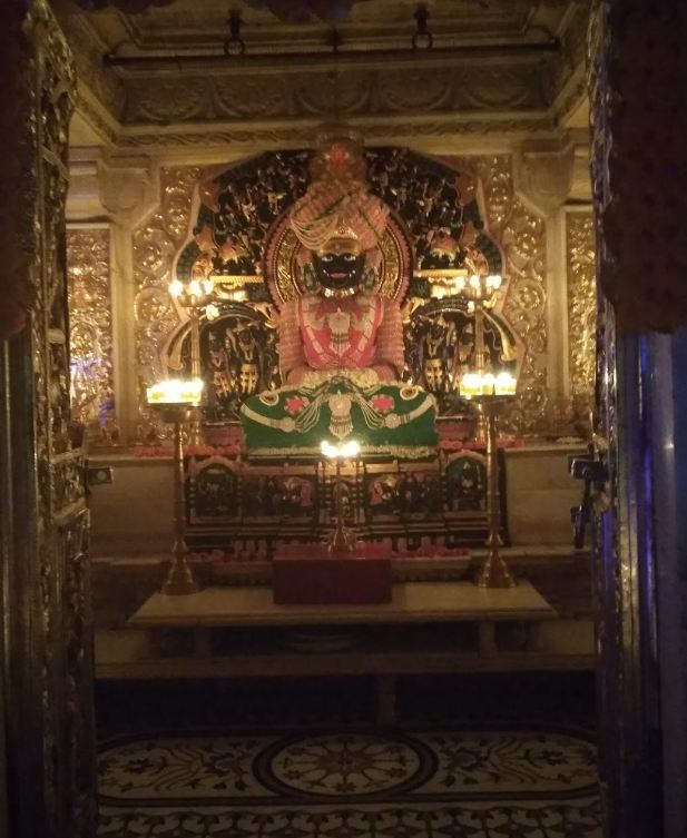 Shree Chintamani Parshwanath Shwetambar Jain Mandir, Navpada, Vile Parle East, Mumbai (Maharashtra) image 3