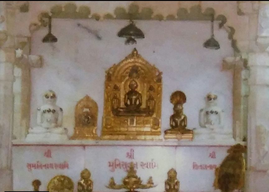 Shree Munisuvrat Swami Shwetambar Jain Derasar, Swastik Society, JVPD Scheme,  Vile Parle East, Mumbai (Maharashtra) image 3