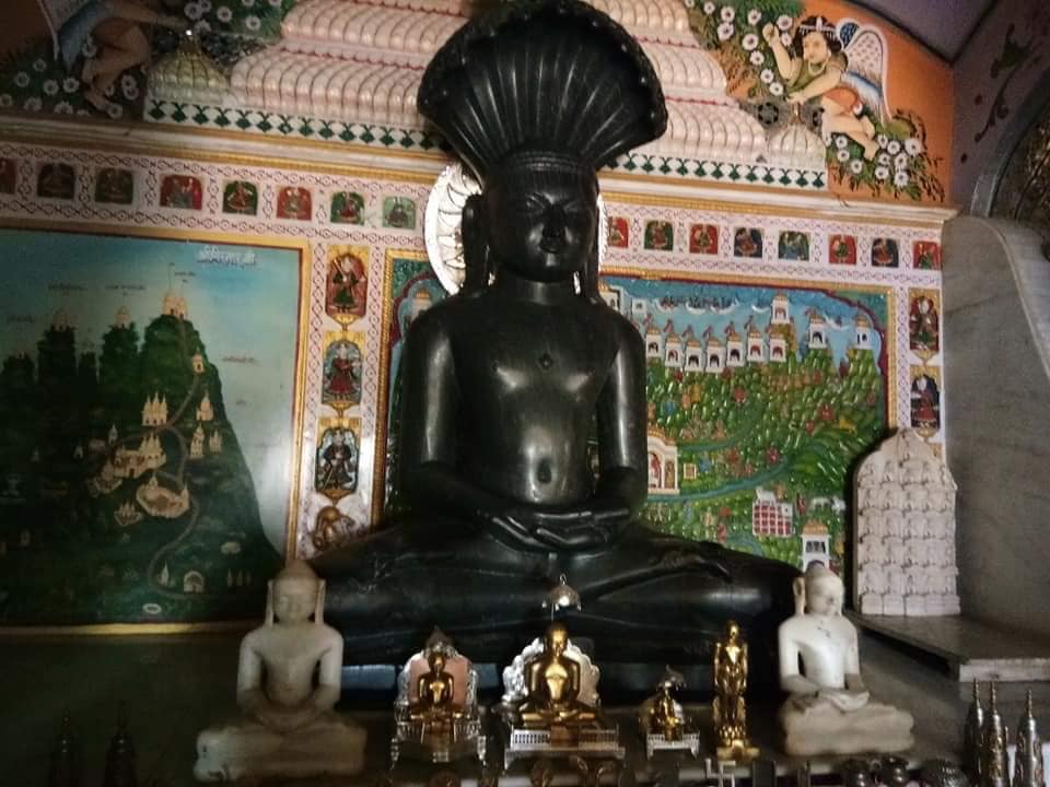 Shri Digamber Jain Mandir, Maibai Ward, Arvi, District-Wardha (Maharashtra) thumbnail 2