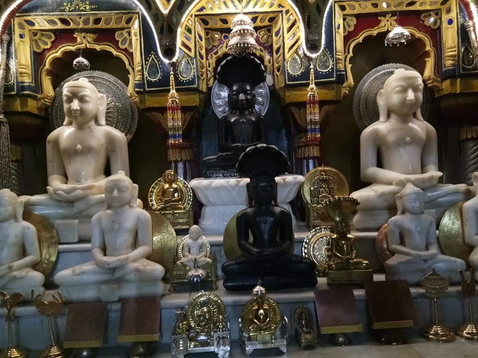 Shri Digamber Jain Mandir, Maibai Ward, Arvi, District-Wardha (Maharashtra) thumbnail 3