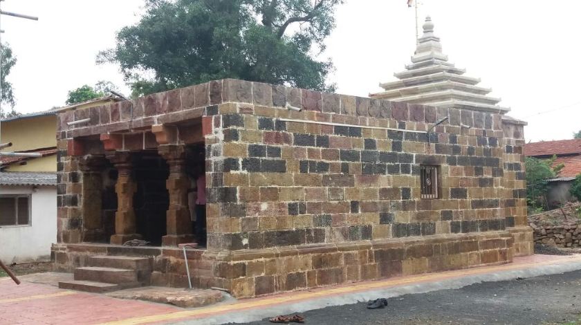 Pracheen Shri 1008 Bhagwan Parshvnath Digamber Jain Mandir, Ainapur, District-Kolhapur (Maharashtra) image 1