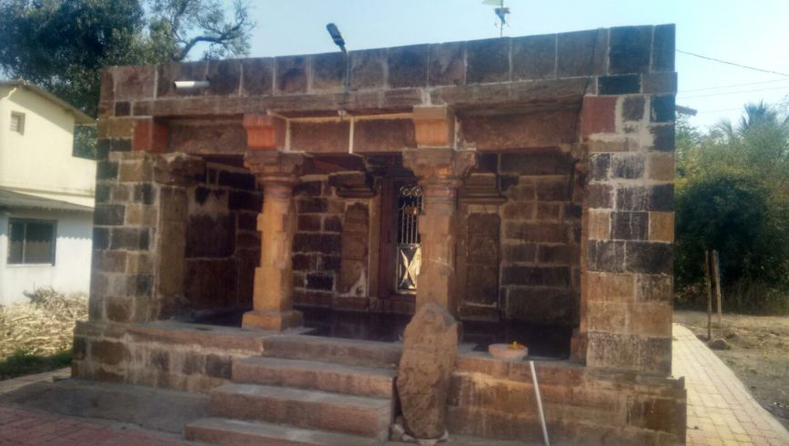 Pracheen Shri 1008 Bhagwan Parshvnath Digamber Jain Mandir, Ainapur, District-Kolhapur (Maharashtra) image 2