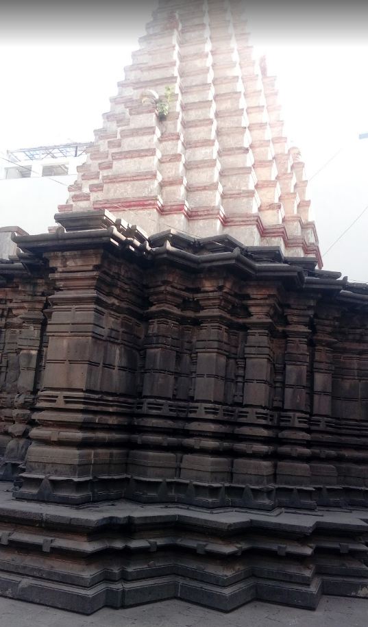 Shri Parshvnath Digamber Manstambh Jin Mandir, Papachi Tikati, Kolhapur (Maharashtra) image 4