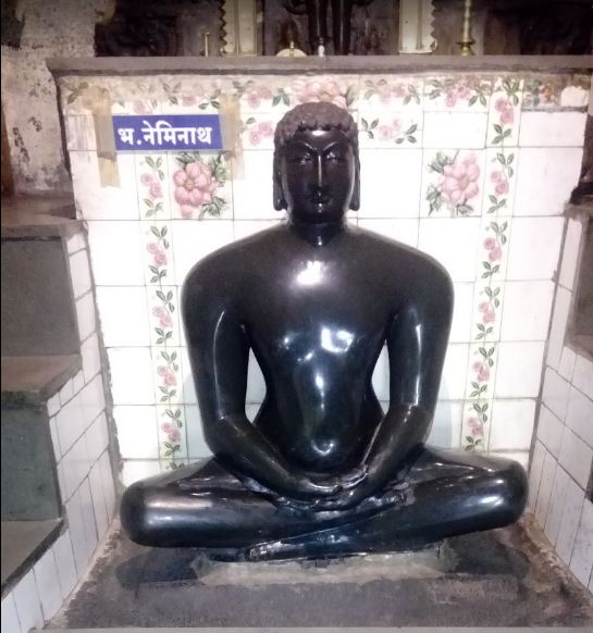 Shri Parshvnath Digamber Manstambh Jin Mandir, Papachi Tikati, Kolhapur (Maharashtra) image 8