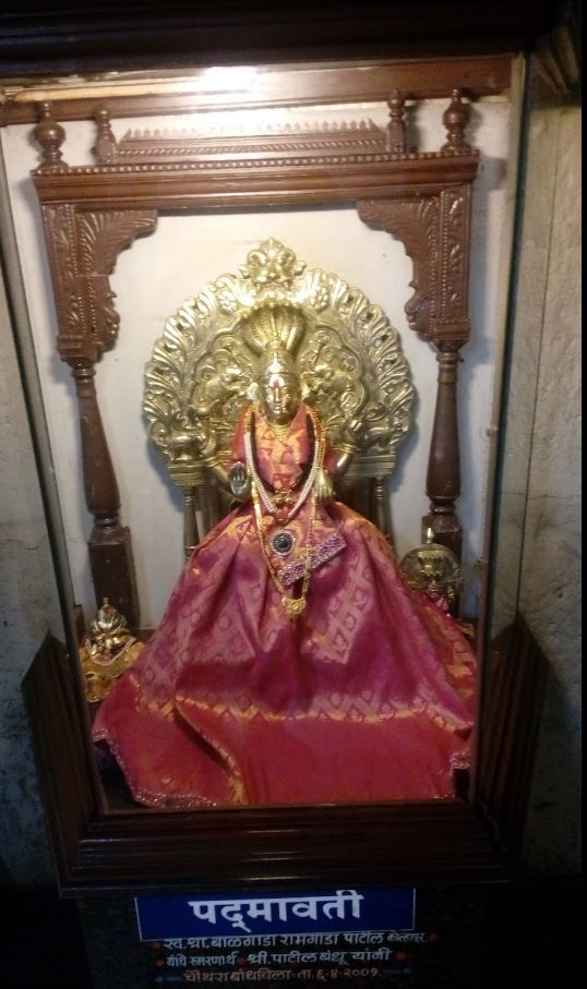Shri Parshvnath Digamber Manstambh Jin Mandir, Papachi Tikati, Kolhapur (Maharashtra) image 10