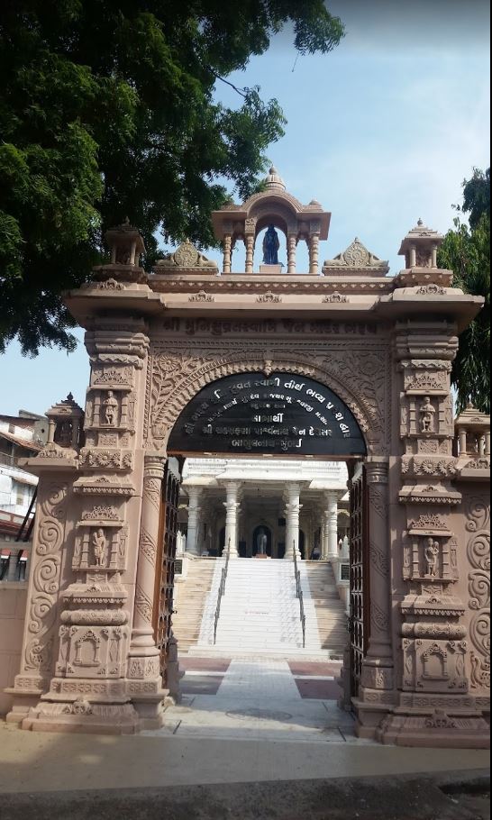 Shri Munisuvrat Swami Jain Mandir, Kothi Road, Shrimalipol, Old Town, Bharuch (Gujarat) image 3