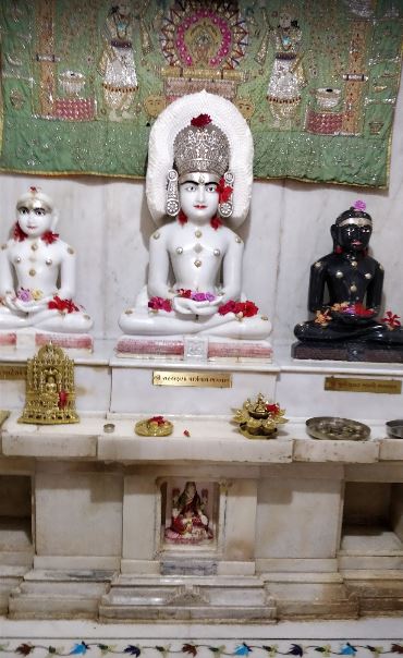 Shri Sahstrafana Parshvnath  Jain Derasar, Valvan, Lonavala, District-Pune (Maharashtra) image 3