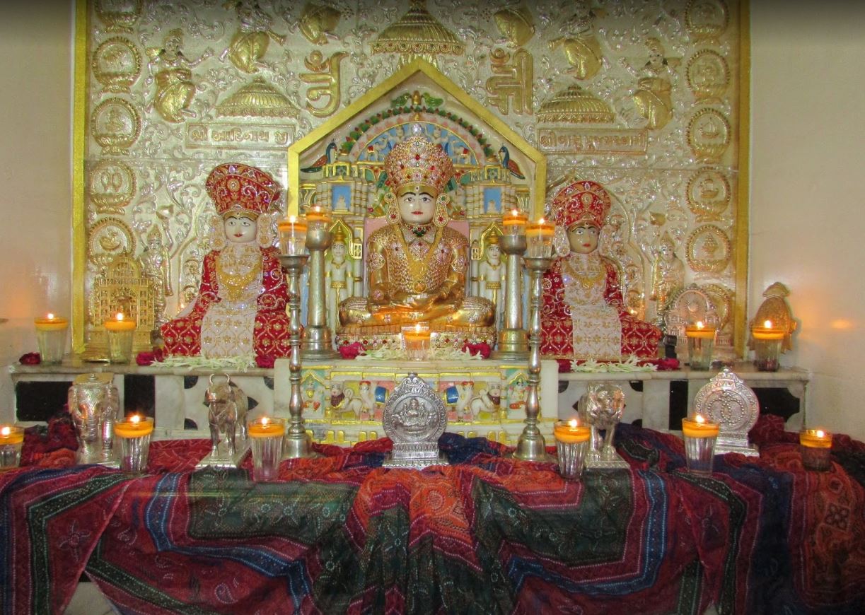 Shri Shantinath Jain Derasar KDO, Parola, District-Jalgaon (Mahrashtra) image 2