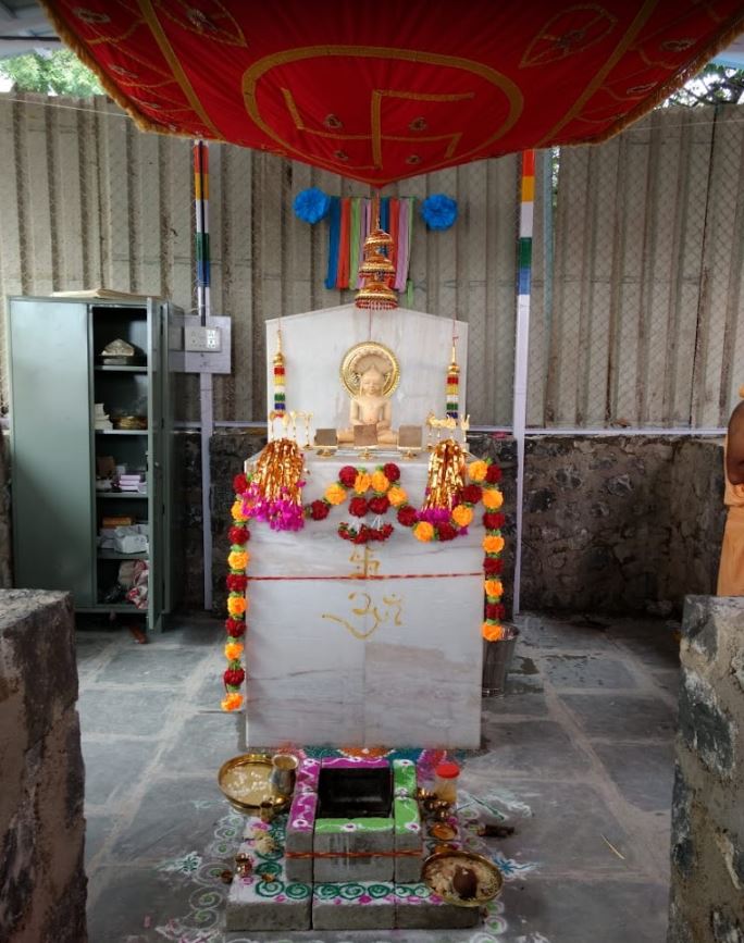 Shri 1008 Shantinath Ratnatray Digamber Jain Mandir, Sus, District-Pune (Maharashtra) image 1