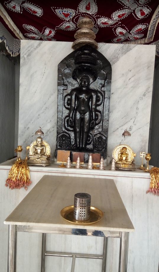 Shri Digamber Jain Mandir, Davabindu, Sus, District-Pune (Maharashtra) image 4