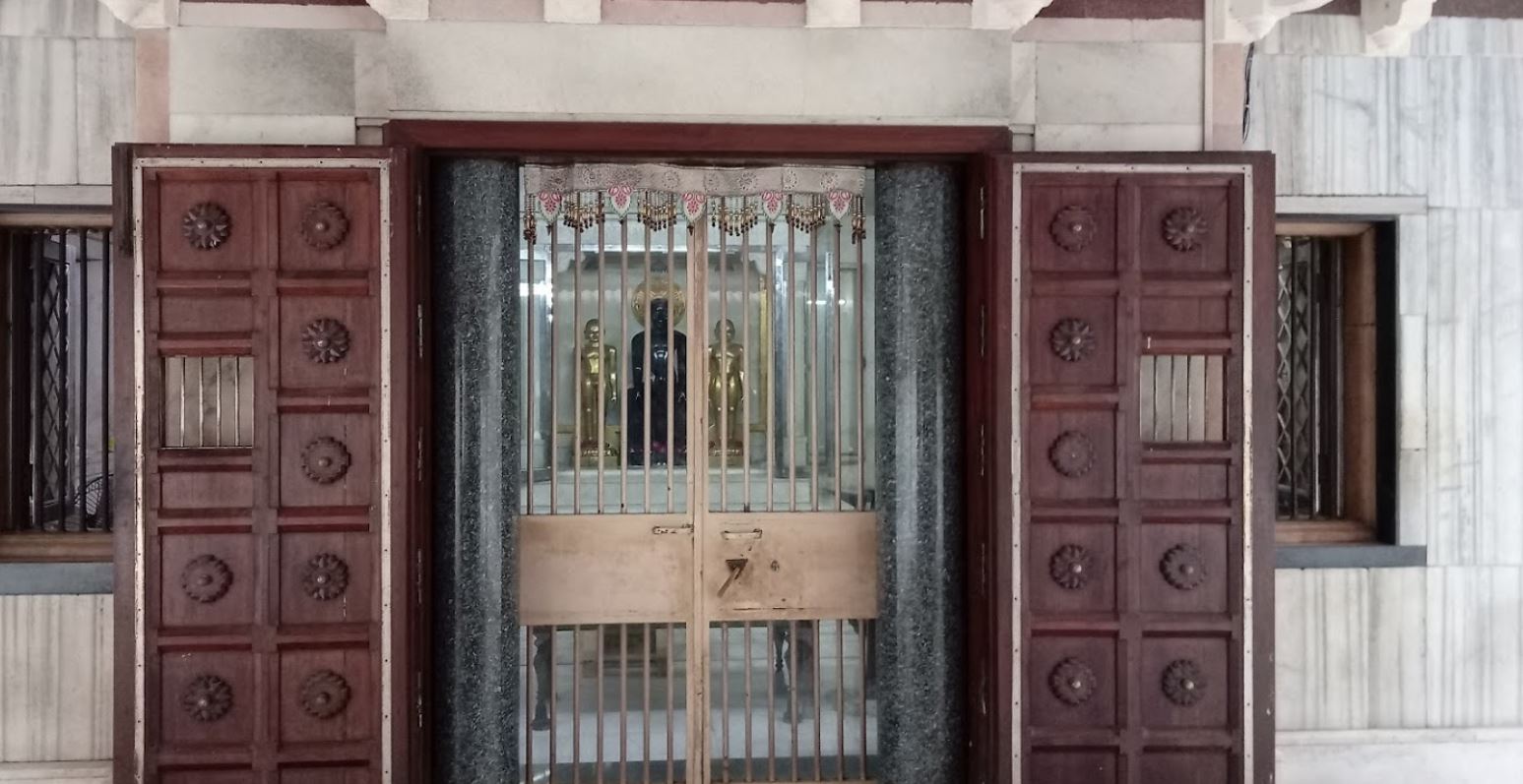 Shri 1008 Parshvnath Digamber Jain Mandir, Kalbadevi, Mumbai (Maharashtra) image 5