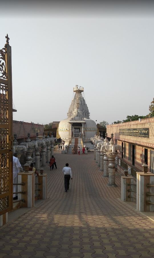 Shri Shankeshwar Parshvnath Tirth Dham, Kalash Mandir, Talegaon Dabhade, District-Pune (Maharashtra) image 2