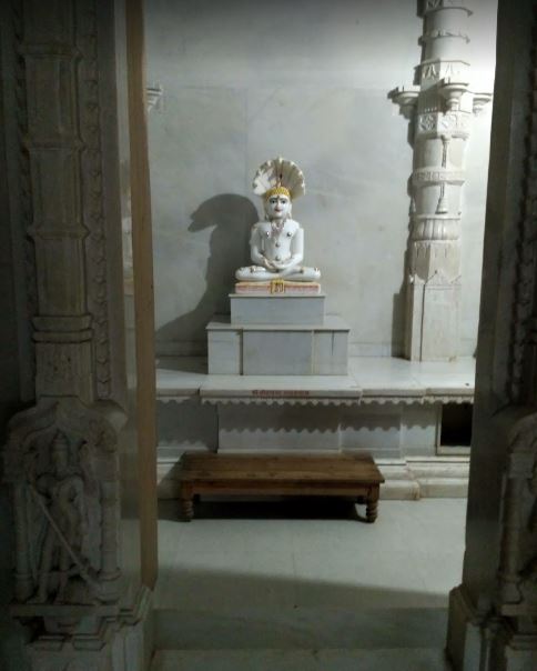 Shri Jindutt Suri Jain Shwetamber Dadawadi, Budhavar Peth, Solapur (Maharashtra) image 8