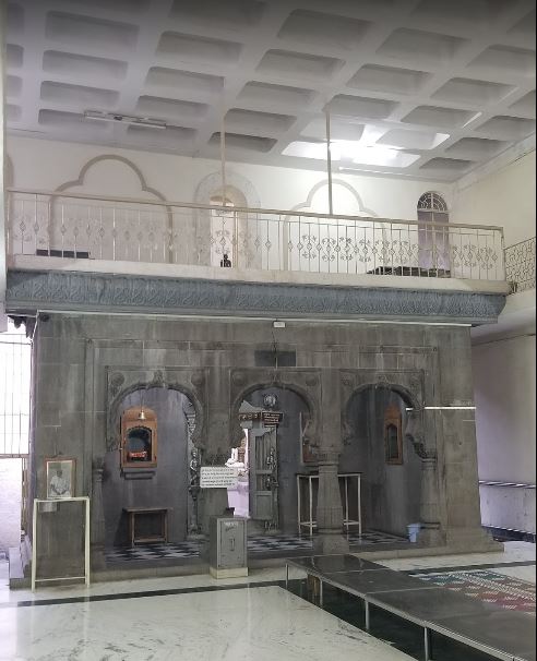 Shri 1008 Bhagwan Adinath Bubne Jain Mandir, Bhavani Peth, Solapur (Maharashtra) image 2