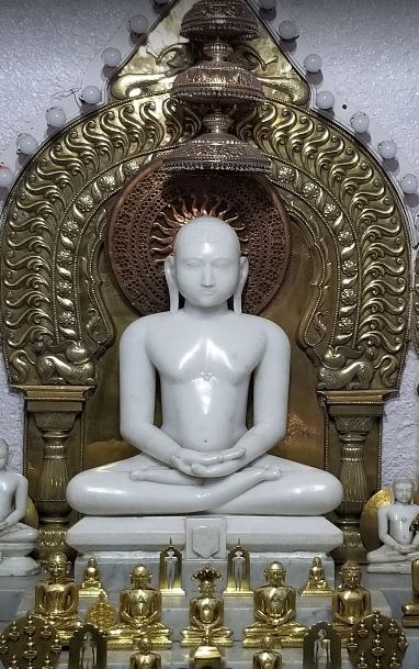 Shri 1008 Bhagwan Adinath Bubne Jain Mandir, Bhavani Peth, Solapur (Maharashtra) image 4