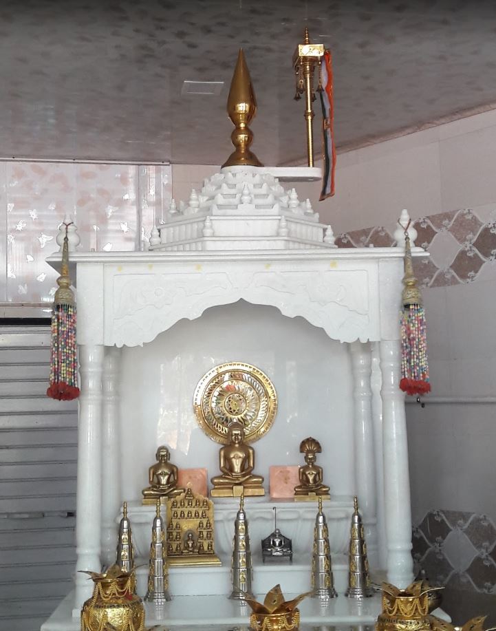Shri 1008 Shri Atishaya Padamprabhu Sakal Digamber Jain Mandir,  Govandi East, Mumbai (Maharashtra) image 2