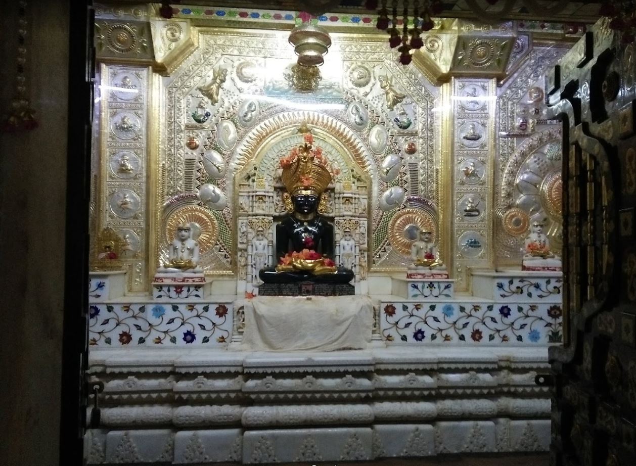 Shri Shantinath Shwetamber Jain Derasar, Bora Bazar Street, Fort, Mumbai (Maharashtra) image 3