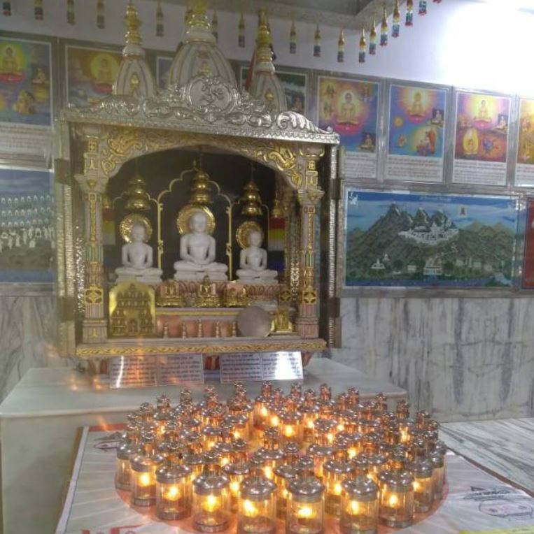 Shri 1008 Shantinath Digamber Jain Mandir, Dharam Nagar II, Sabarmati, Ahmedabad (Gujarat) image 5