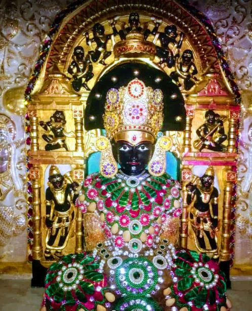 Shri Ajitnath Jain Shwetamber Mandir,  Bhaji Mandi, Itwari, District-Nagpur (Maharashtra) image 1