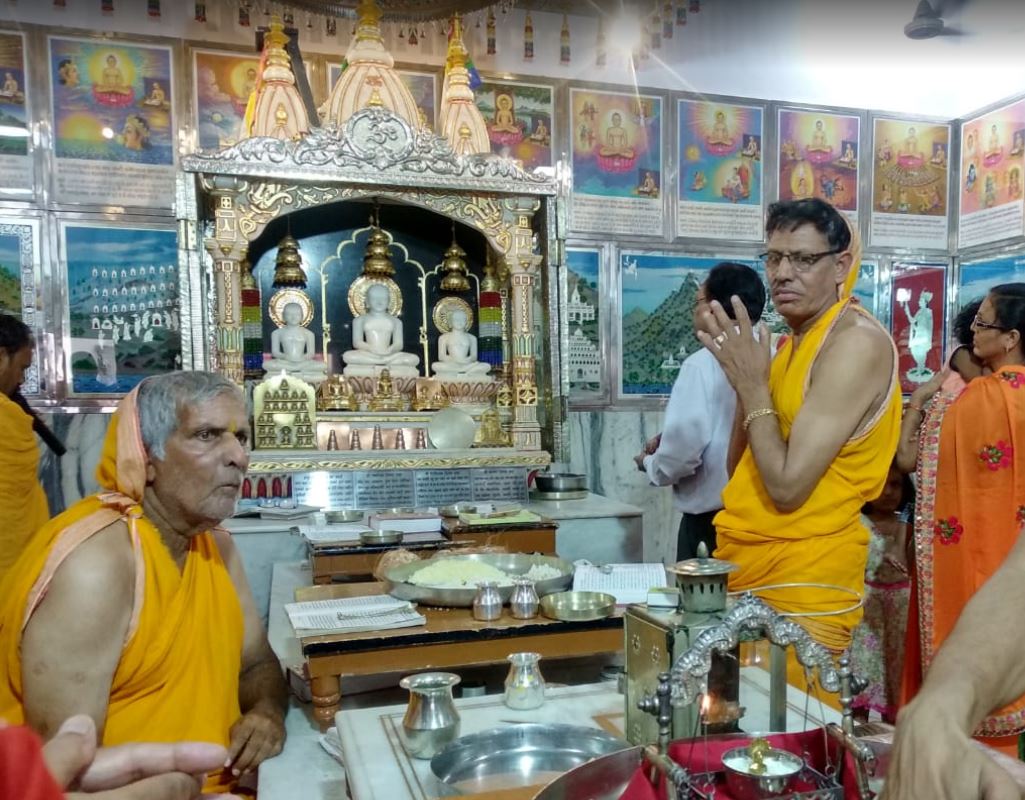 Shri 1008 Shantinath Digamber Jain Mandir, Dharam Nagar II, Sabarmati, Ahmedabad (Gujarat) image 9