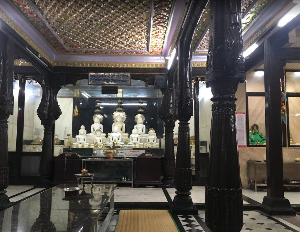 Shri Chandraprabhu Maharaj Digamber  Jain Mandir, Guruwar Peth, Pune (Maharashtra) image 4
