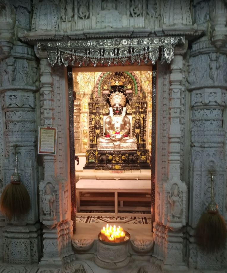 Adeshwar Maharaj Panch Dasha Oswal Sirohiya Gotiwala Temple, Shukrawar Peth, Pune (Maharashtra) image 6