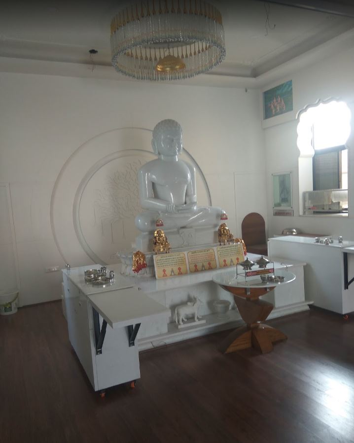 Shri Mahaveer Digamber Jain Mandir,  Veer Vatika, Empress City, Nagpur (Maharashtra) image 3