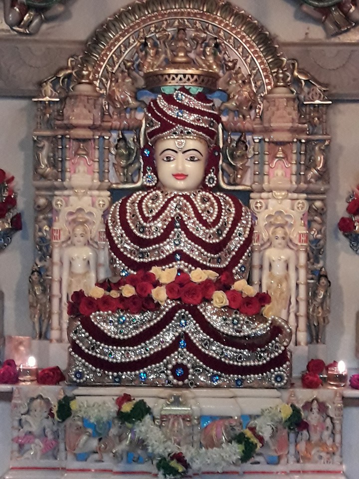 Shri Sambhavnath Bhagwan Jain Shwetamber Mandir, (Rath Mandir), Camp, Pune (Maharashtra) thumbnail 4