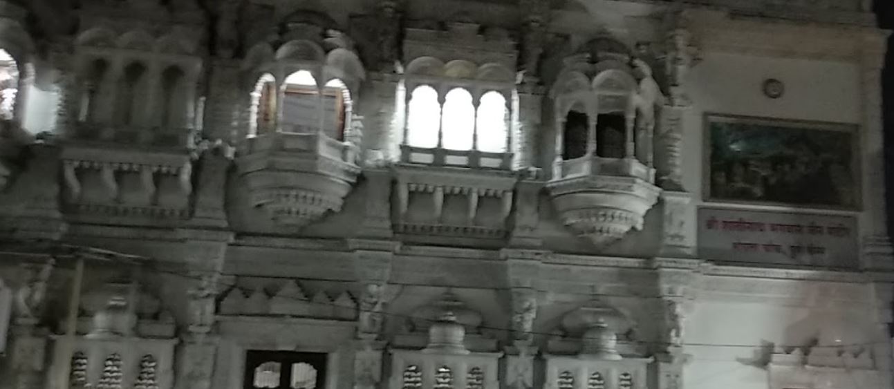 Shri Shantinath Bhagwan Jain Mandir, Bhopla Chowk, Camp, Pune (Maharashtra) image 1