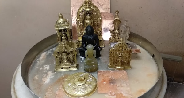 Shri Mahaveer Swami Digambar Jain Chaitalaya, Jagjivan Niwas, Chandra Villa, Matunga, Mumbai (Maharashtra) image 1