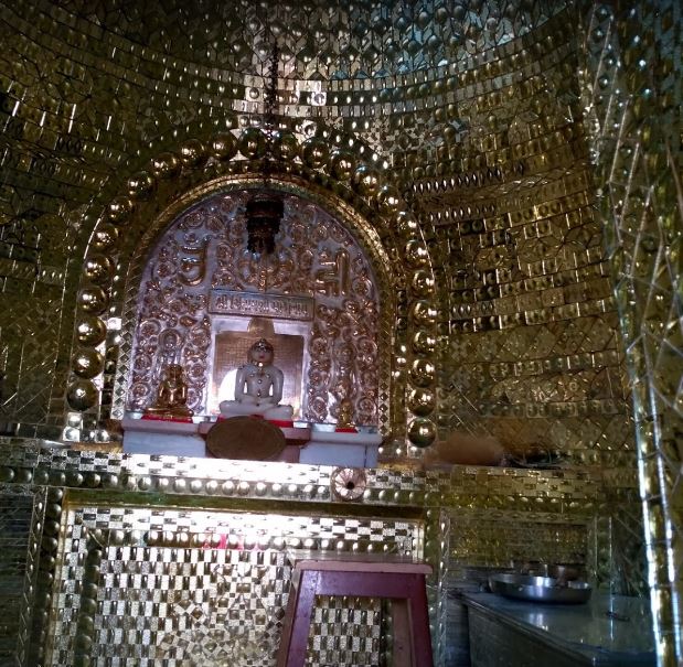 Shri Chintamani Parshvnath Jain Derasar, Village - Don, District-Kutch (Gujarat) image 9