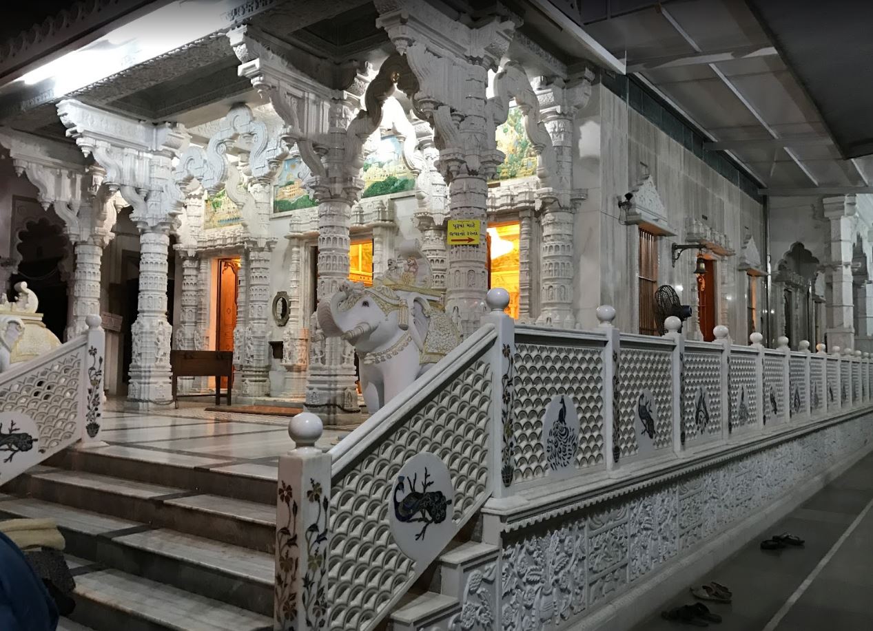 Shri Shahstrafana Parshvnath Shwetamber Jain Derasar, King's Circle, Dr Baba Saheb Ambedkar Rd, Matunga,  Mumbai (Maharashtra) image 1