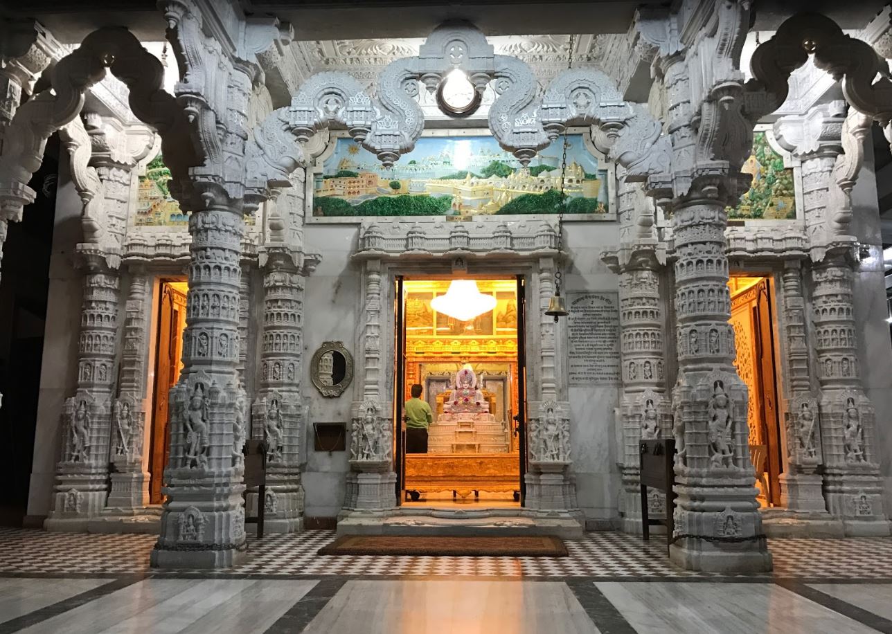 Shri Shahstrafana Parshvnath Shwetamber Jain Derasar, King's Circle, Dr Baba Saheb Ambedkar Rd, Matunga,  Mumbai (Maharashtra) image 2