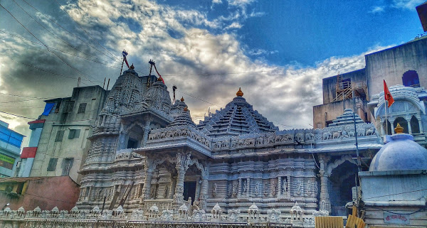 Shri Godi Parshvnath Jain Mandir, Guruwar Peth, Pune (Maharashtra) main image