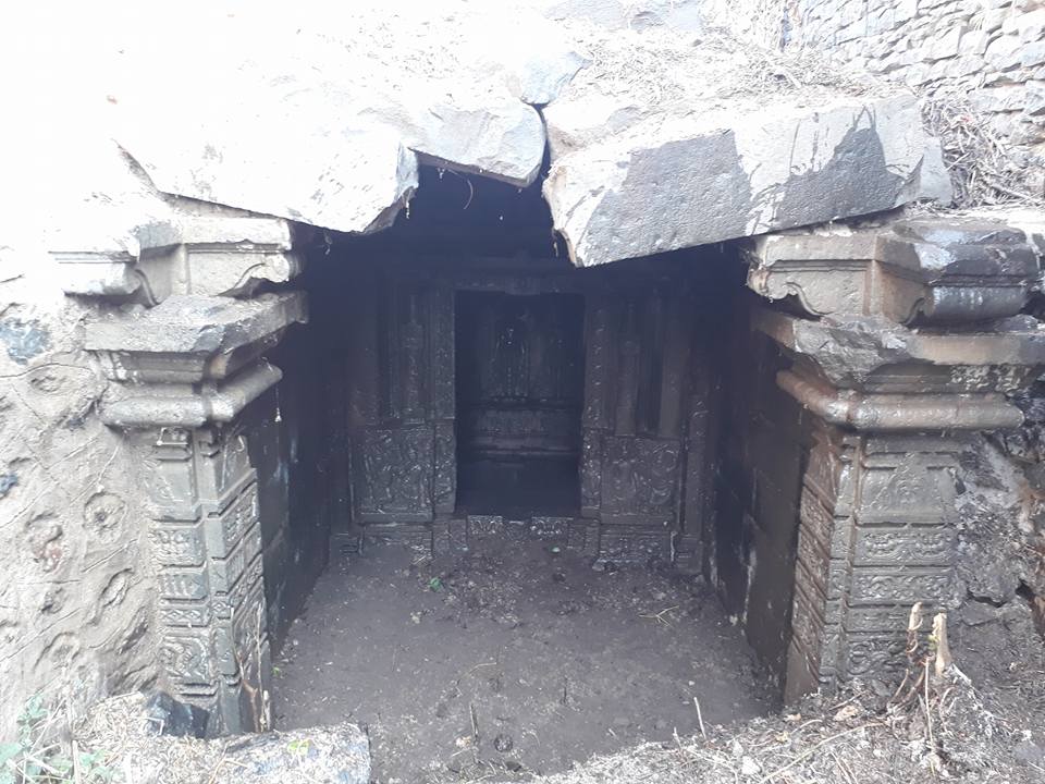 Ancient Jain Caves and Shri Parshvnath Digamber Jain Mandir, Karla, District-Latur (Maharashtra) image 10