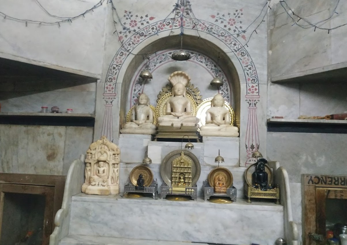 Shri Parshvnath Digamber Jain Mandir, Madhav Nagar, Bhandara (Maharashtra) image 2