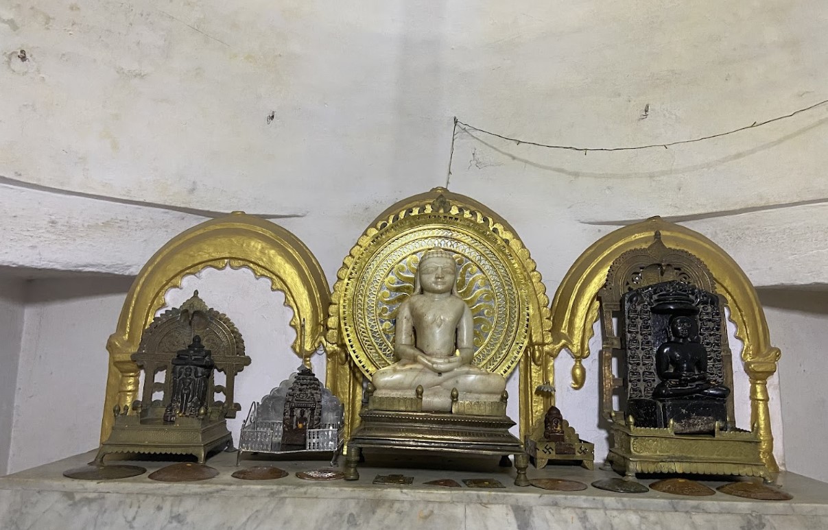 Shri Parshvnath Digamber Jain Mandir, Madhav Nagar, Bhandara (Maharashtra) image 3