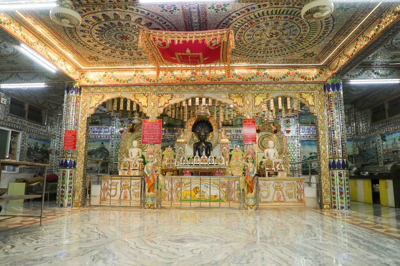 Shri 1008 Parshvnath Digamber Jain Mandir, Kagwade Mala, Ichalkaranji, District - Kolhapur (Maharashtra) image 9
