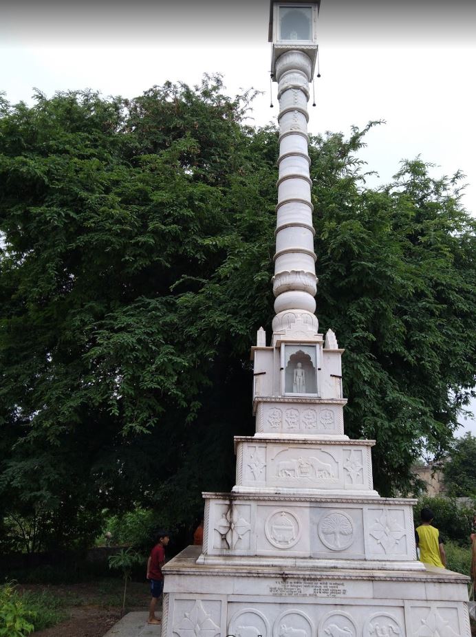 Shri Mahaveer Digamber Jain Mandir, Khandala - Lonand Road, Lonand, District - Satara (Maharashtra) image 3